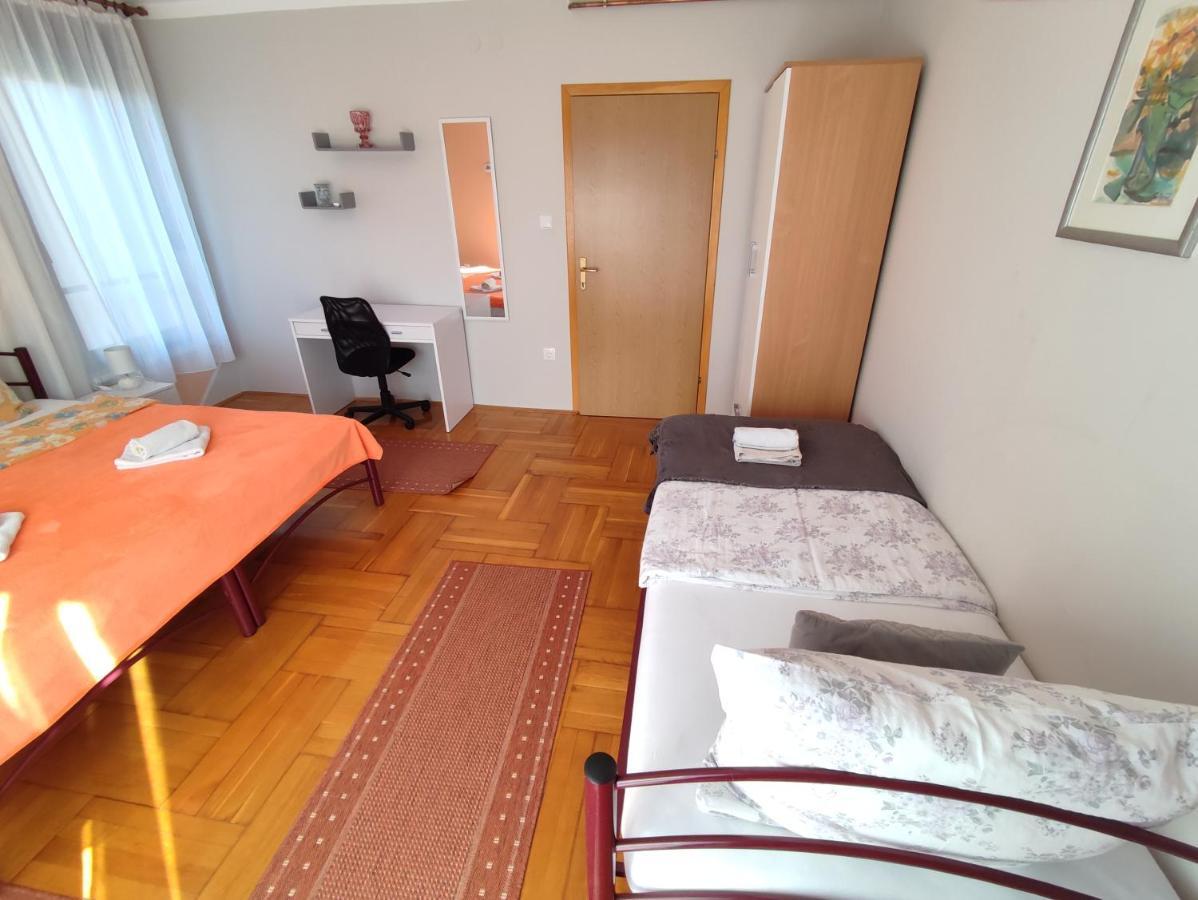 Apartments & Rooms 4 Rijeke Karlovac Bagian luar foto