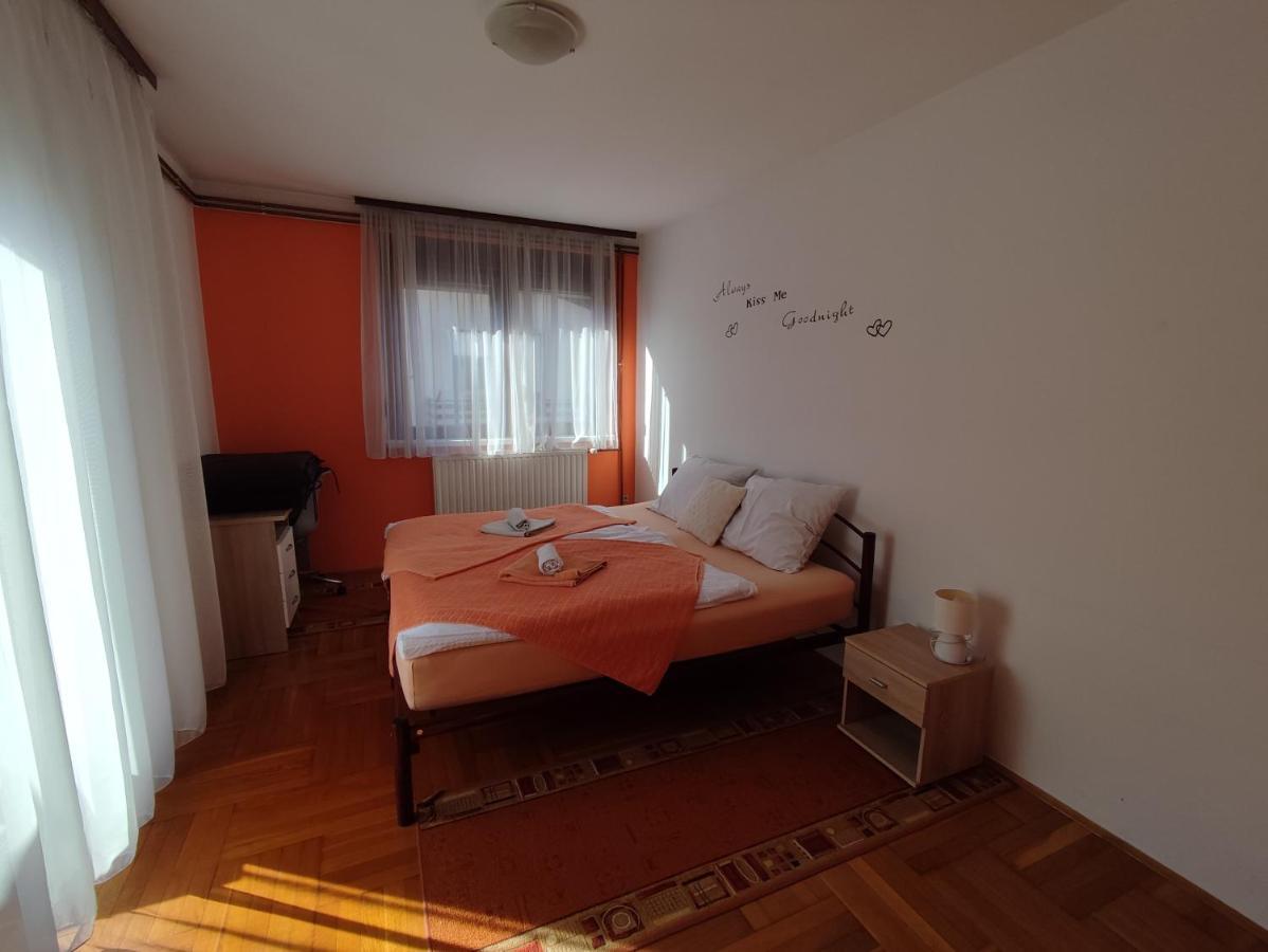 Apartments & Rooms 4 Rijeke Karlovac Bagian luar foto
