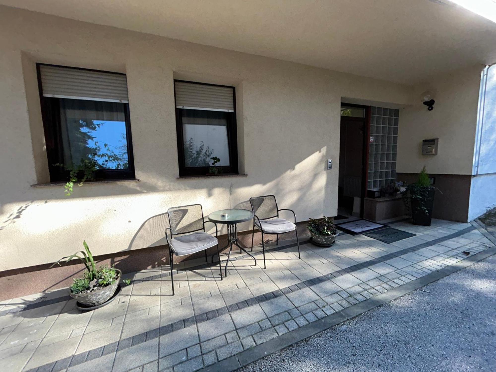 Apartments & Rooms 4 Rijeke Karlovac Bagian luar foto