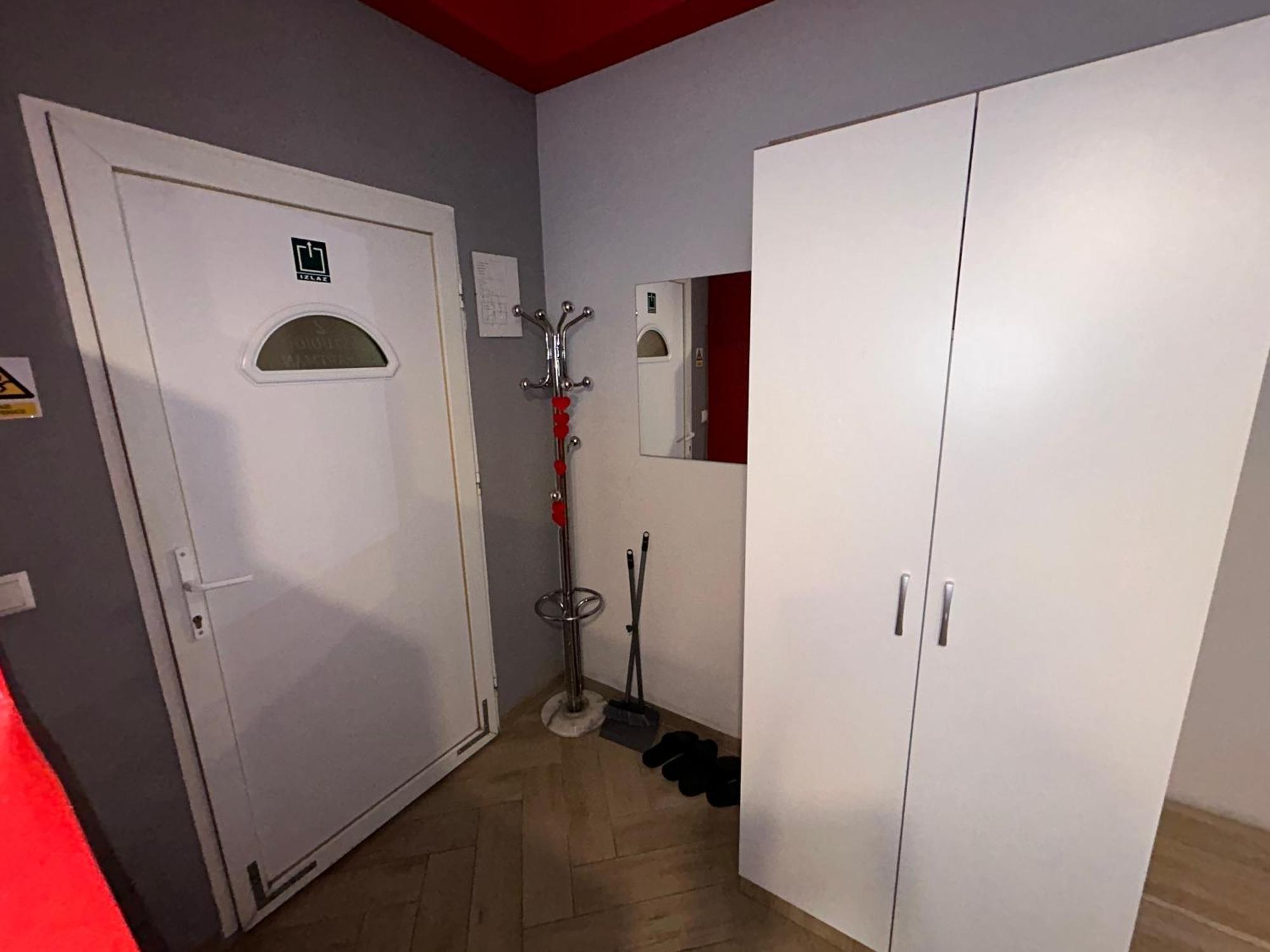 Apartments & Rooms 4 Rijeke Karlovac Bagian luar foto