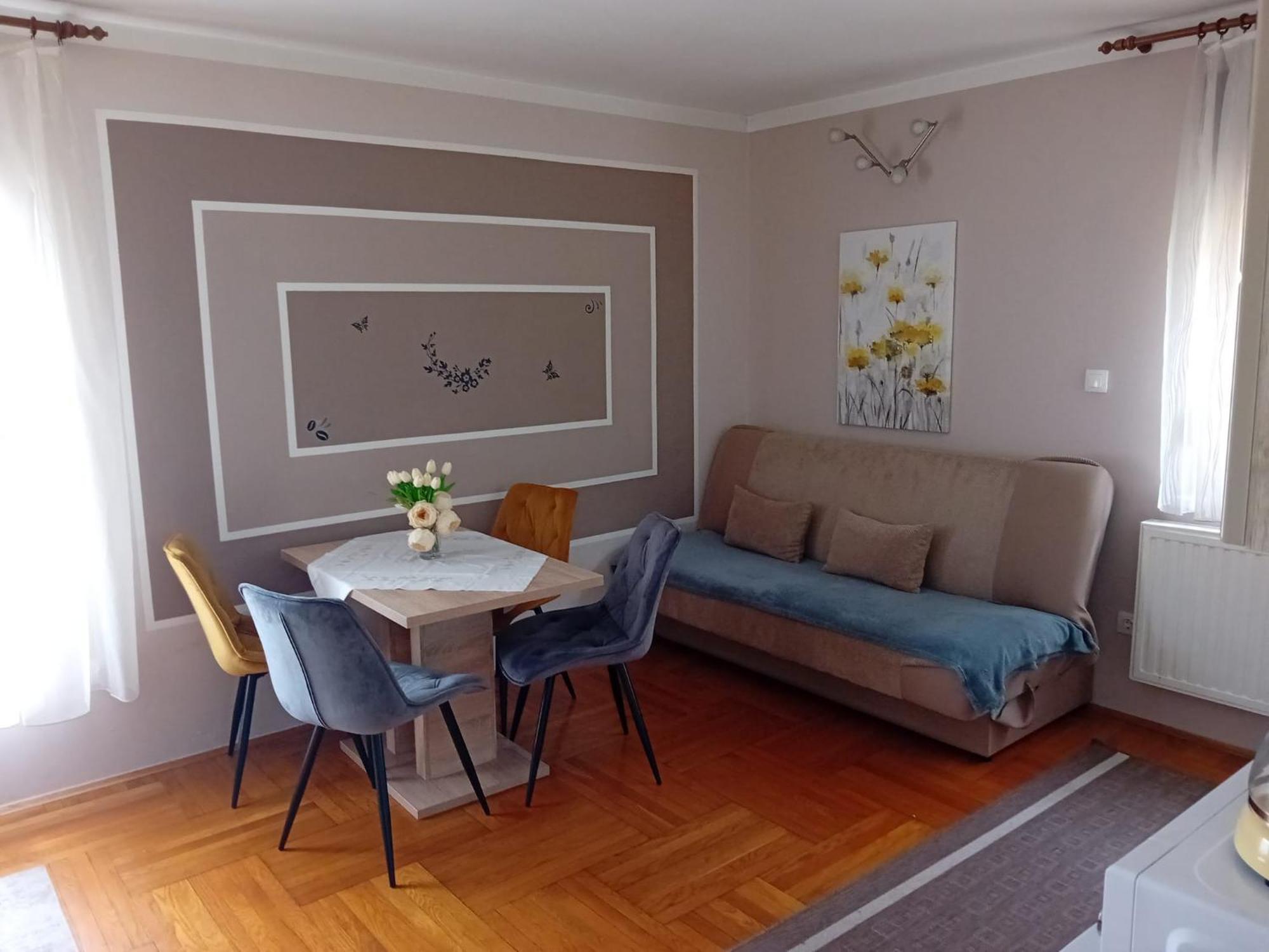 Apartments & Rooms 4 Rijeke Karlovac Bagian luar foto