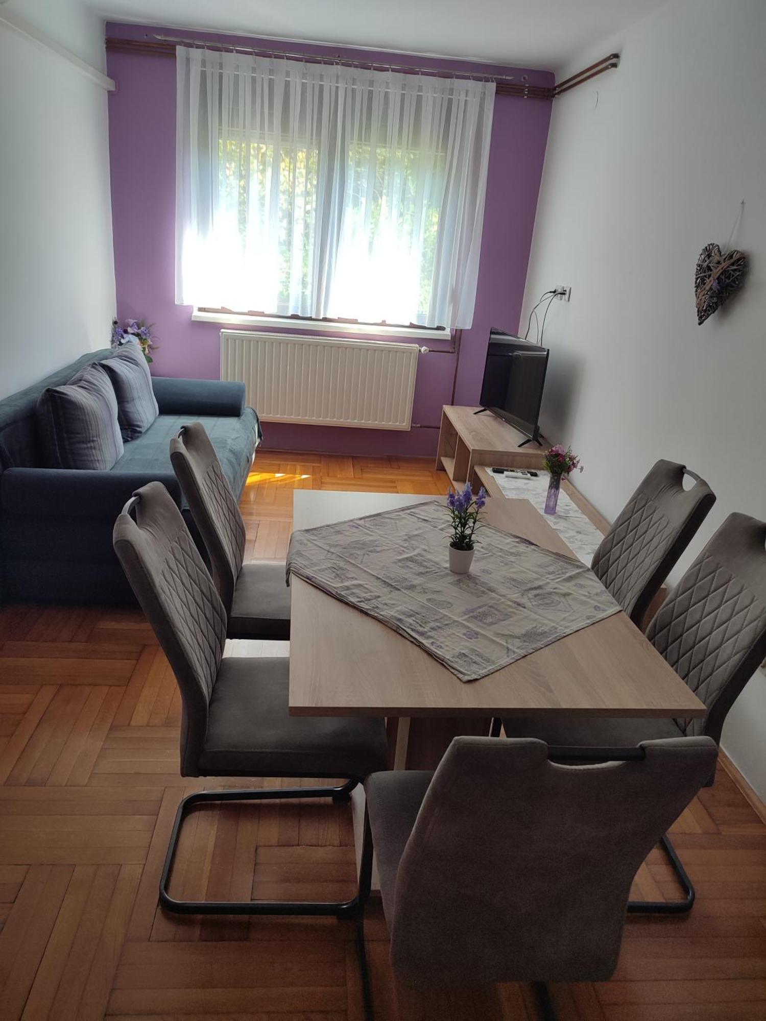 Apartments & Rooms 4 Rijeke Karlovac Bagian luar foto