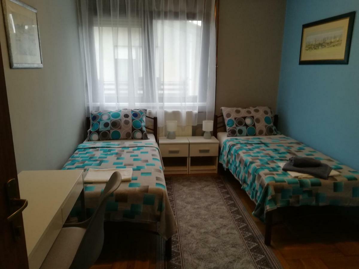 Apartments & Rooms 4 Rijeke Karlovac Bagian luar foto