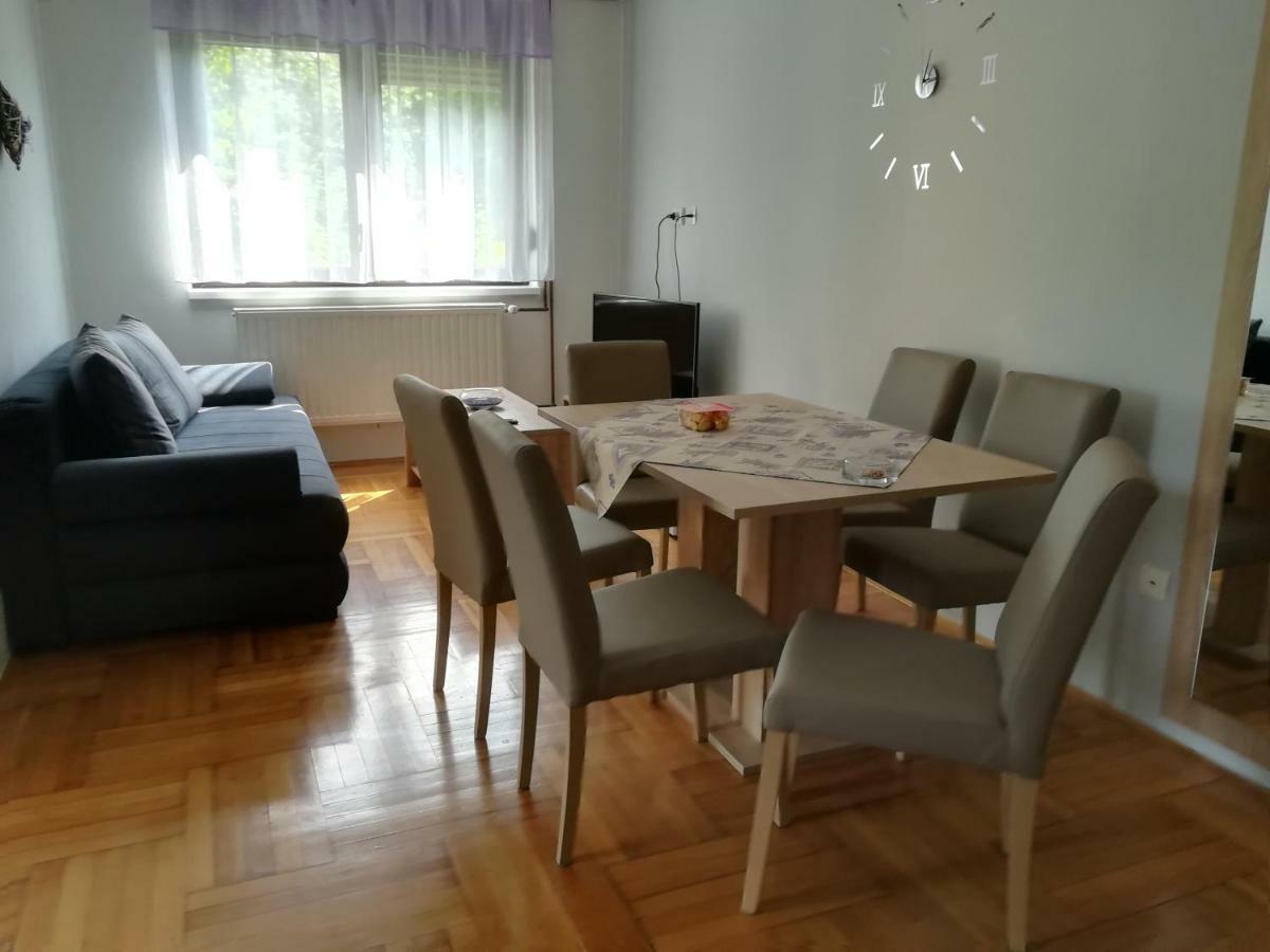 Apartments & Rooms 4 Rijeke Karlovac Bagian luar foto